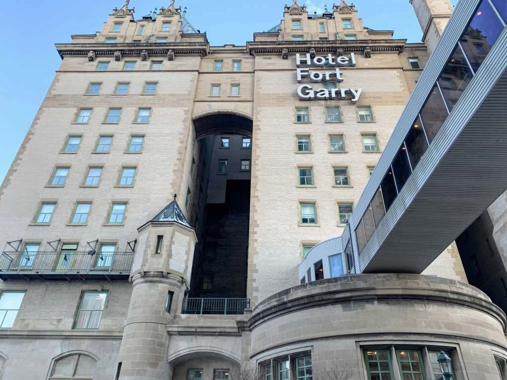Front view of the Hotel Fort Garry
